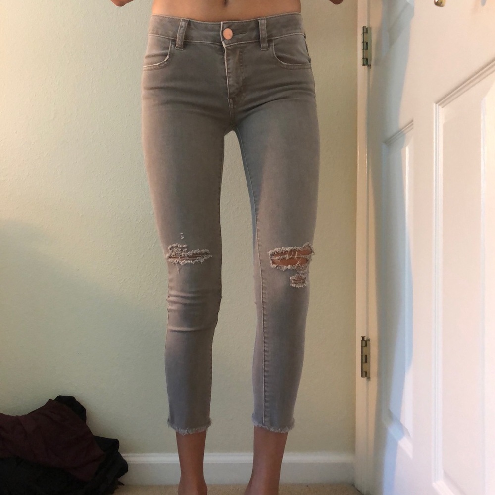 Grey skinny jeans!